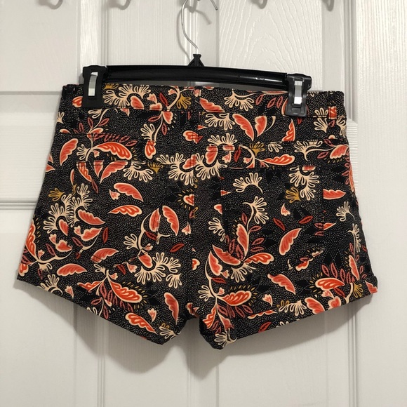 H&M mini shorts - Picture 2 of 3